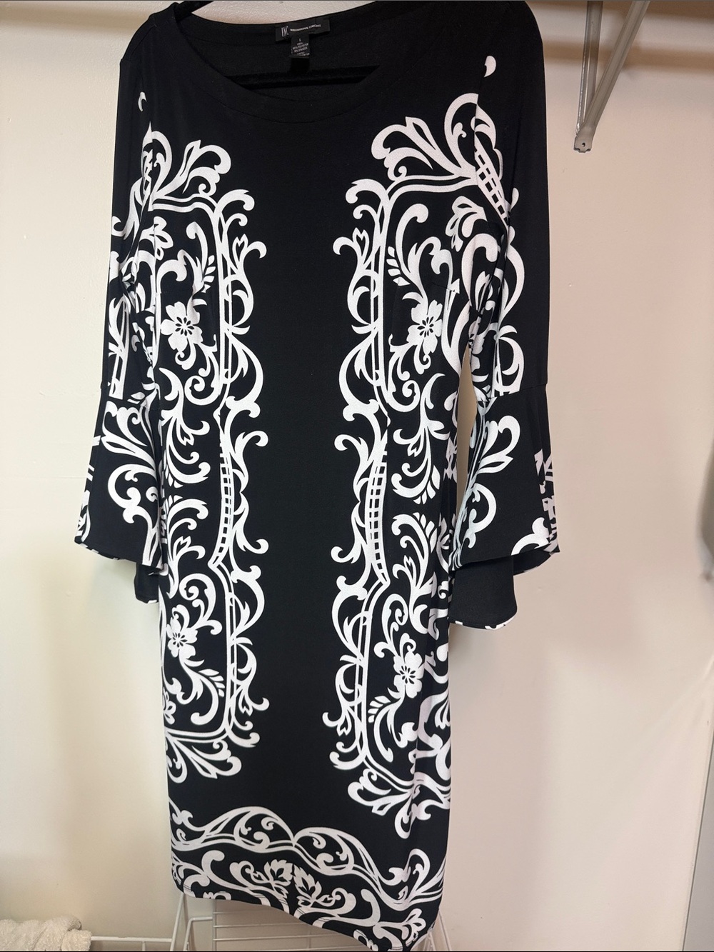 INC Black & White Scroll-Print Bell Sleeve Dress